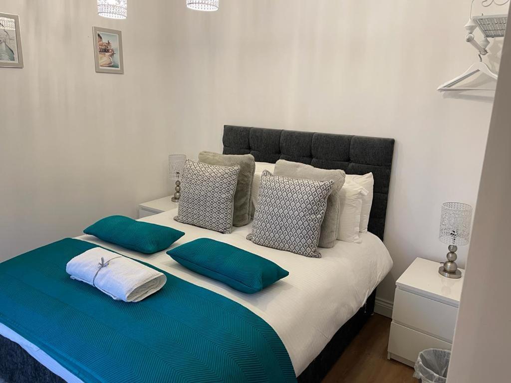 Redstones Cottage Greasby Ngoại thất bức ảnh